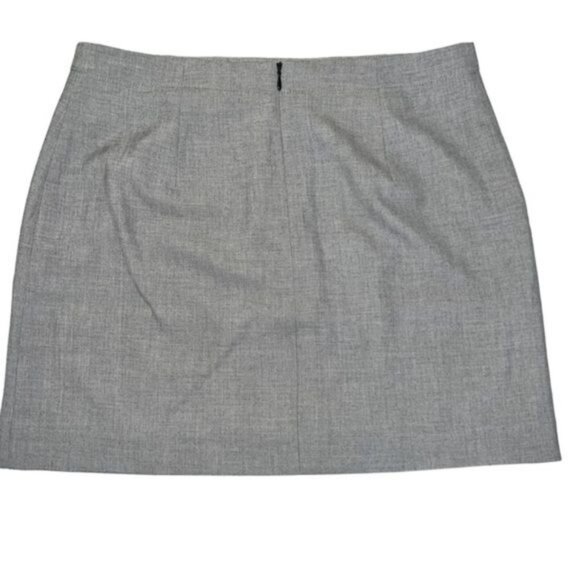 H&M Gray Skirt Classic A-Line Womens Size 12 Polyester Blend Mid-Length - Picture 2 of 8